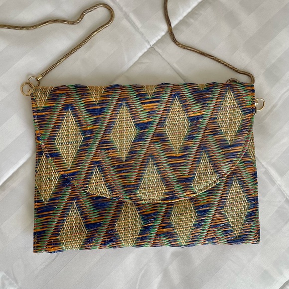 Colorful Straw Crossbody Bag - Picture 3 of 8